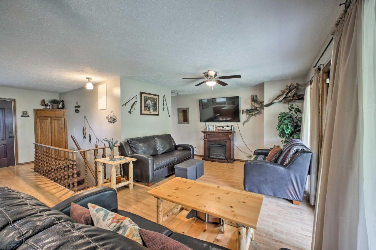 Lakefront Table Rock Home With Fire Pit! Golden Екстер'єр фото