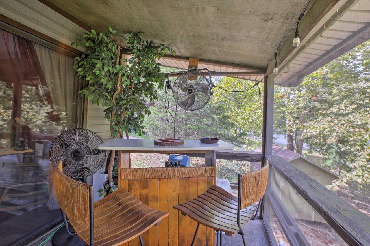 Lakefront Table Rock Home With Fire Pit! Golden Екстер'єр фото